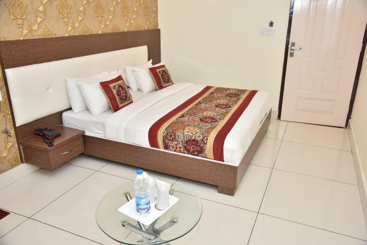 Hotel Oscar Amritsar Exteriér fotografie
