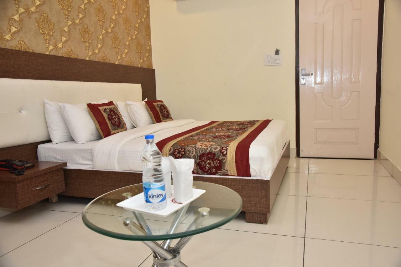 Hotel Oscar Amritsar Exteriér fotografie